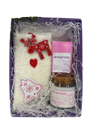 Новогодний набор 4hands №10 (Свеча парфюмированная, Мыло "4hands", Носки)